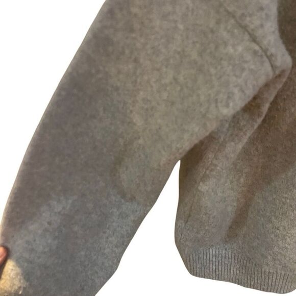 Hollister gray vneck long sleeve over sized sweater small - Picture 5 of 5